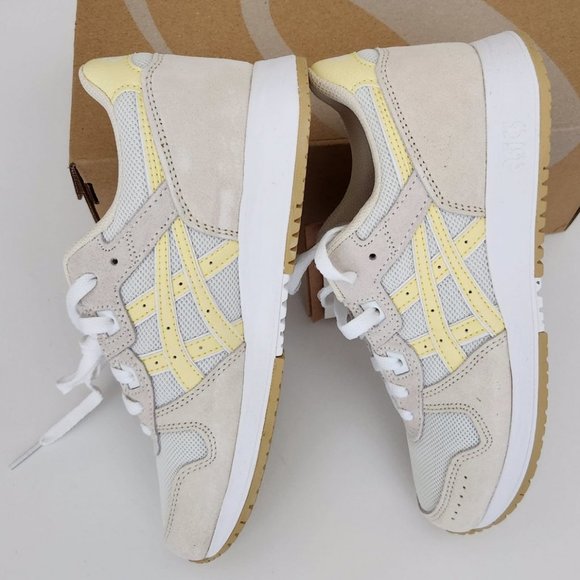 Asics Women's Lyte Classic Sneaker (Cream/Butter) W6 - Picture 5 of 12
